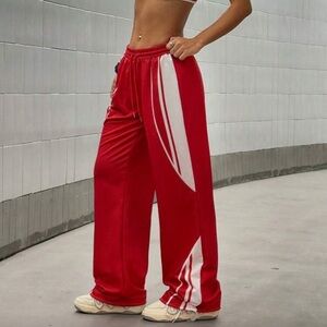 (Small) Women’s Red Joggers